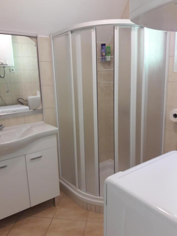 Sirovnik Apartment เบกุนเย นา โกเรนิสเคม ภายนอก รูปภาพ