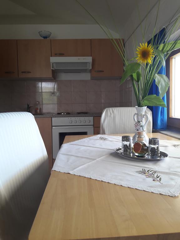Sirovnik Apartment เบกุนเย นา โกเรนิสเคม ภายนอก รูปภาพ